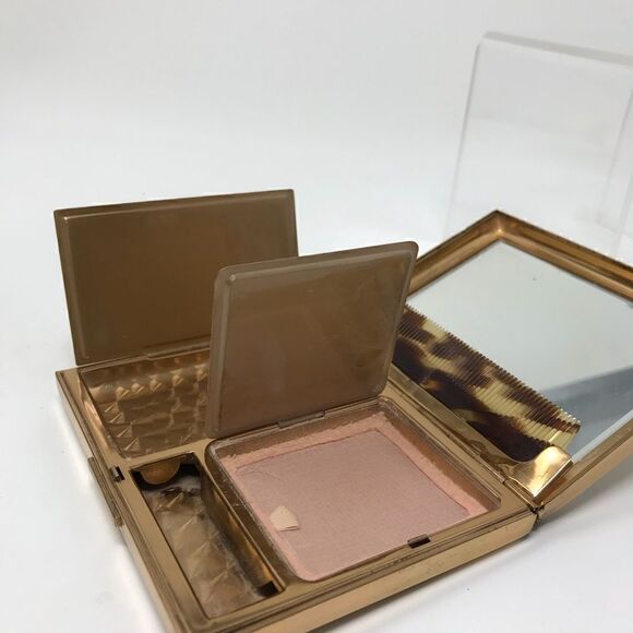 MOP Compact with original comb and many compartments. - Picture 6 of 8